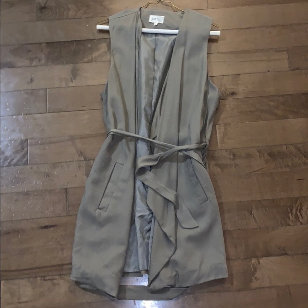 Jolt vest